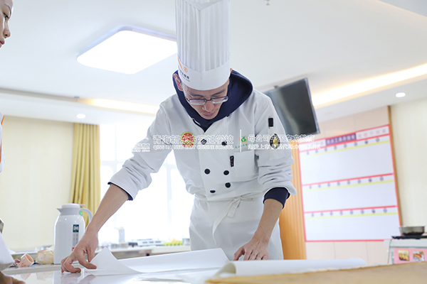 西点班老师