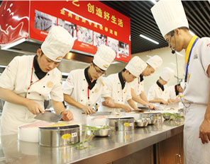 教师指导 强化培训